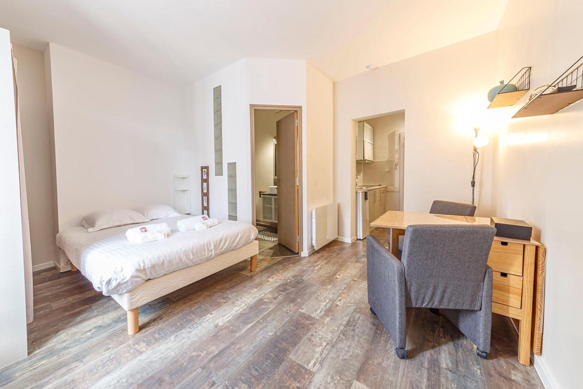 Le Garnier - Studio Au Coeur De La Doutre Apartamento Angers Exterior foto