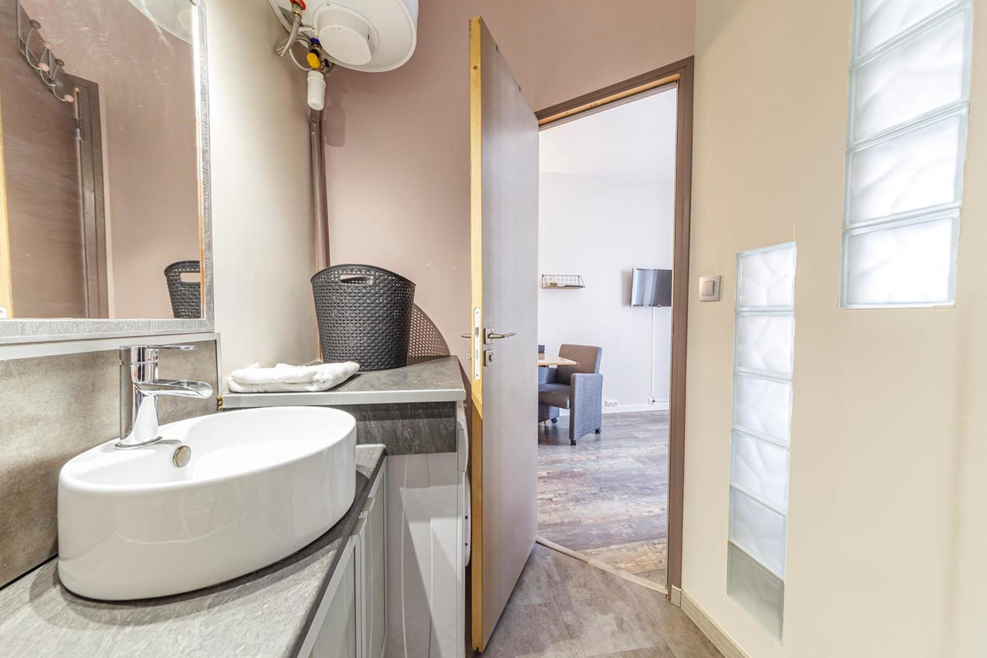 Le Garnier - Studio Au Coeur De La Doutre Apartamento Angers Exterior foto